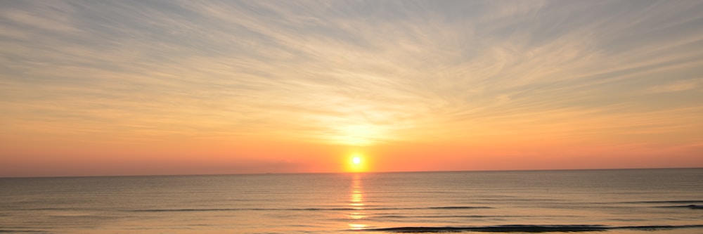 sunrise horizon photograph